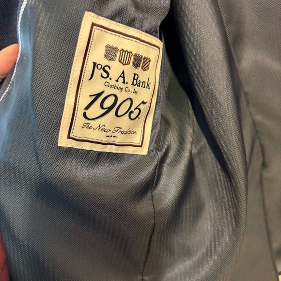 Jos. A. Bank Men's Navy Wool Suit Slim Fit Size 38S - Picture 5 of 10